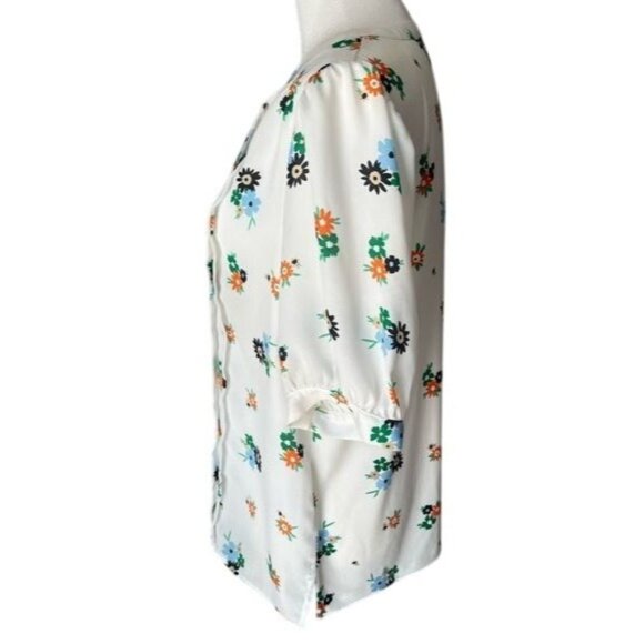 Charter Club Floral Button-Front Blouse With Pintuck Details Short Sleeve Medium - Picture 5 of 16